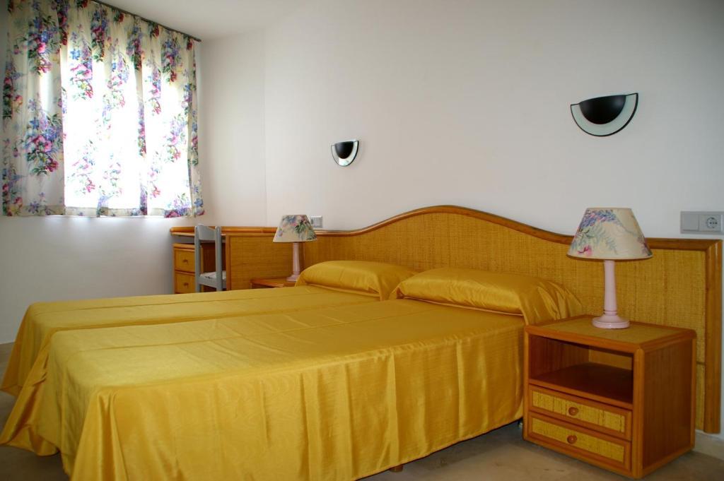 Apartamento de 2 dormitorios con vistas a la piscina (3 adultos + 2 niños)
