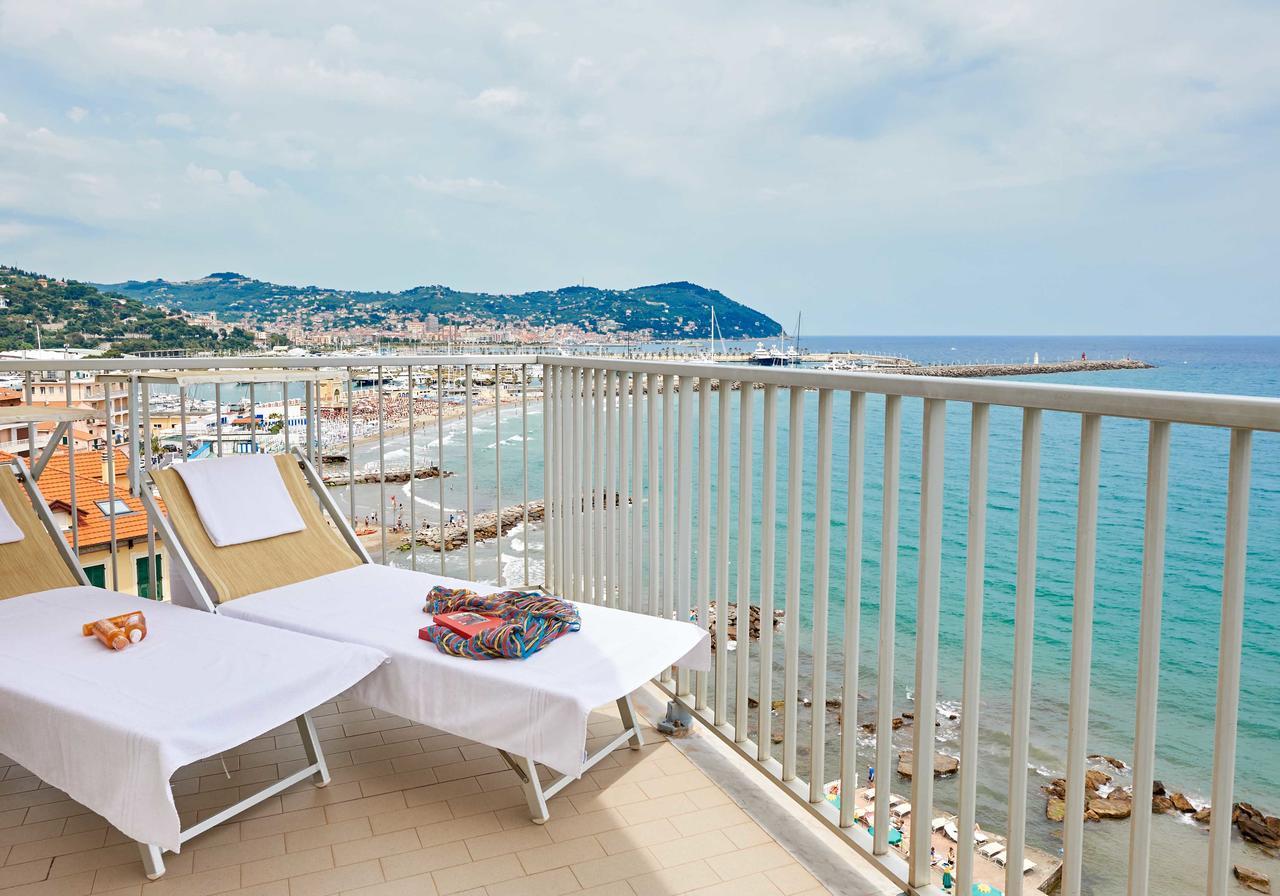 Suite Junior avec Balcon - Vue sur Mer