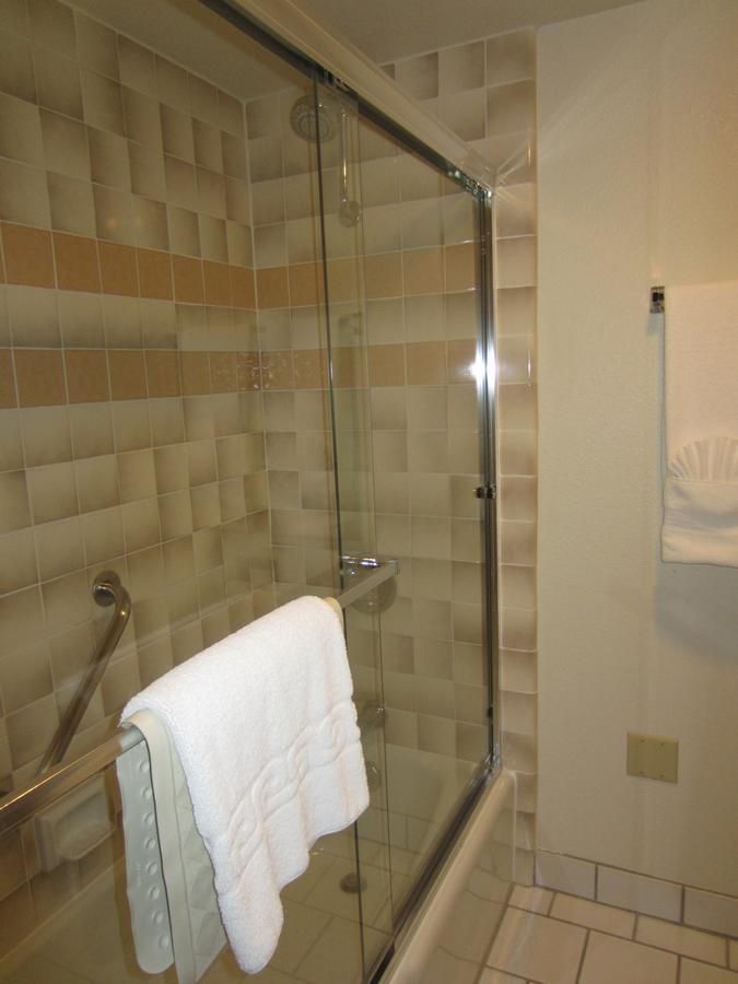 Chambre Lit King-Size Deluxe - Non-Fumeurs