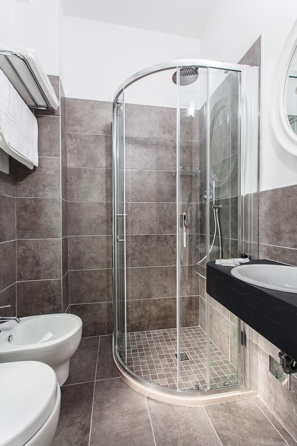 Double Room Single Use with Balcony,1499422714:JPEG