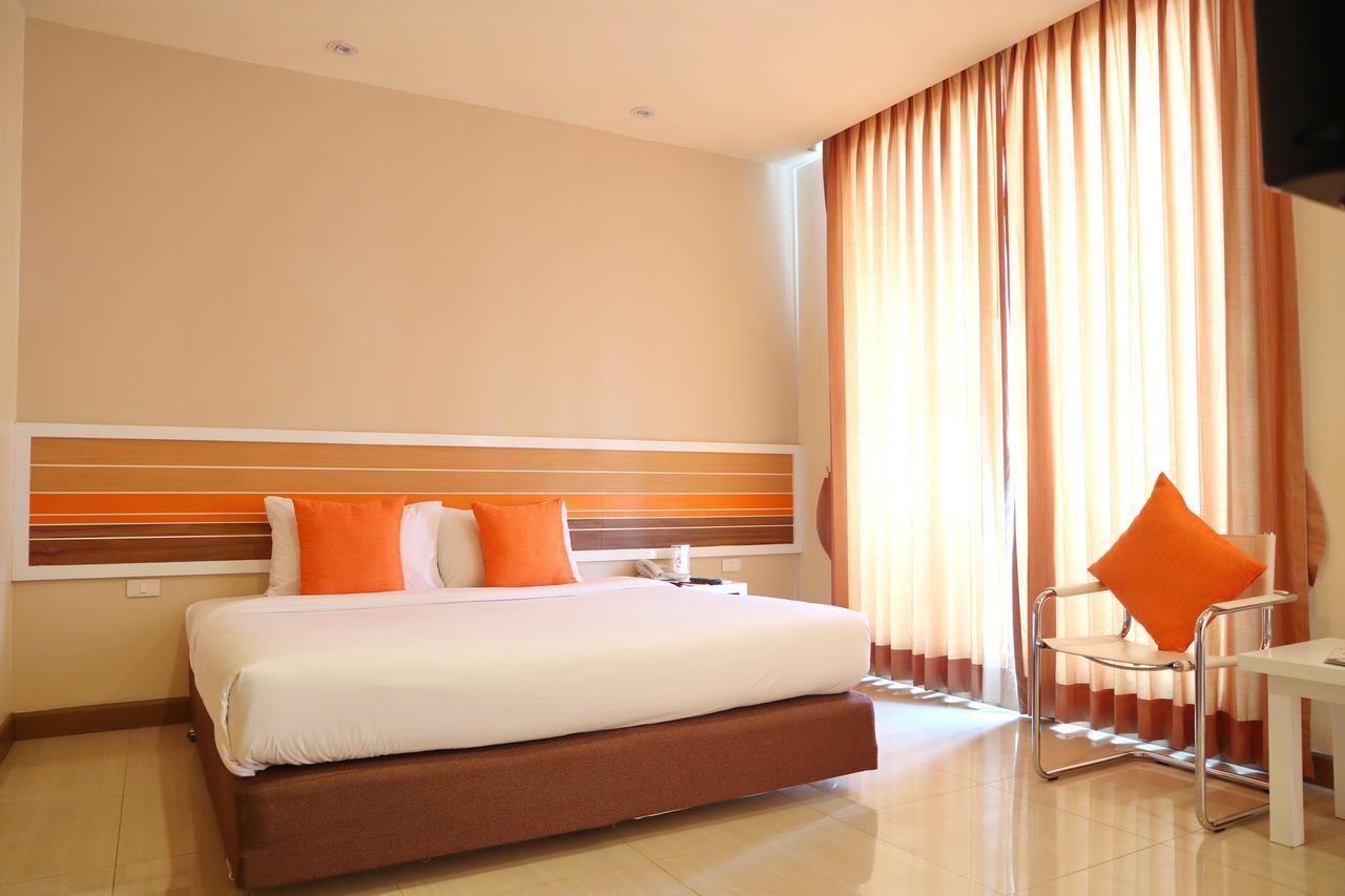 Deluxe Double or Twin Room with Mountain View