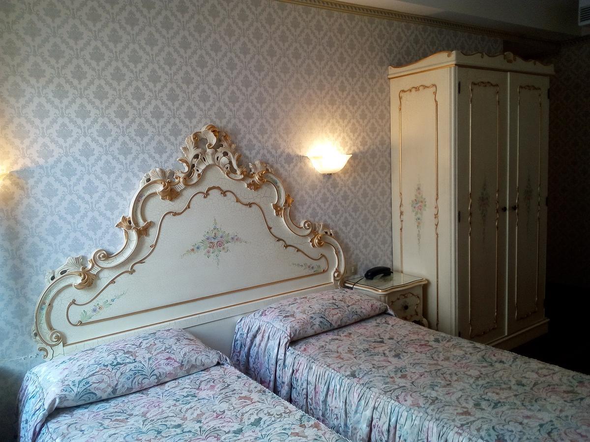 Zweibettzimmer