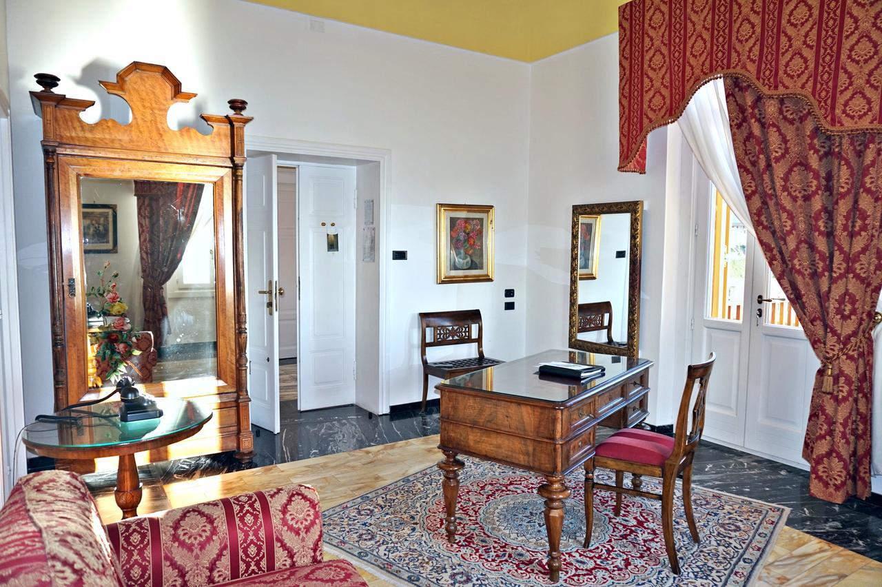Suite mit Meerblick und Balkon