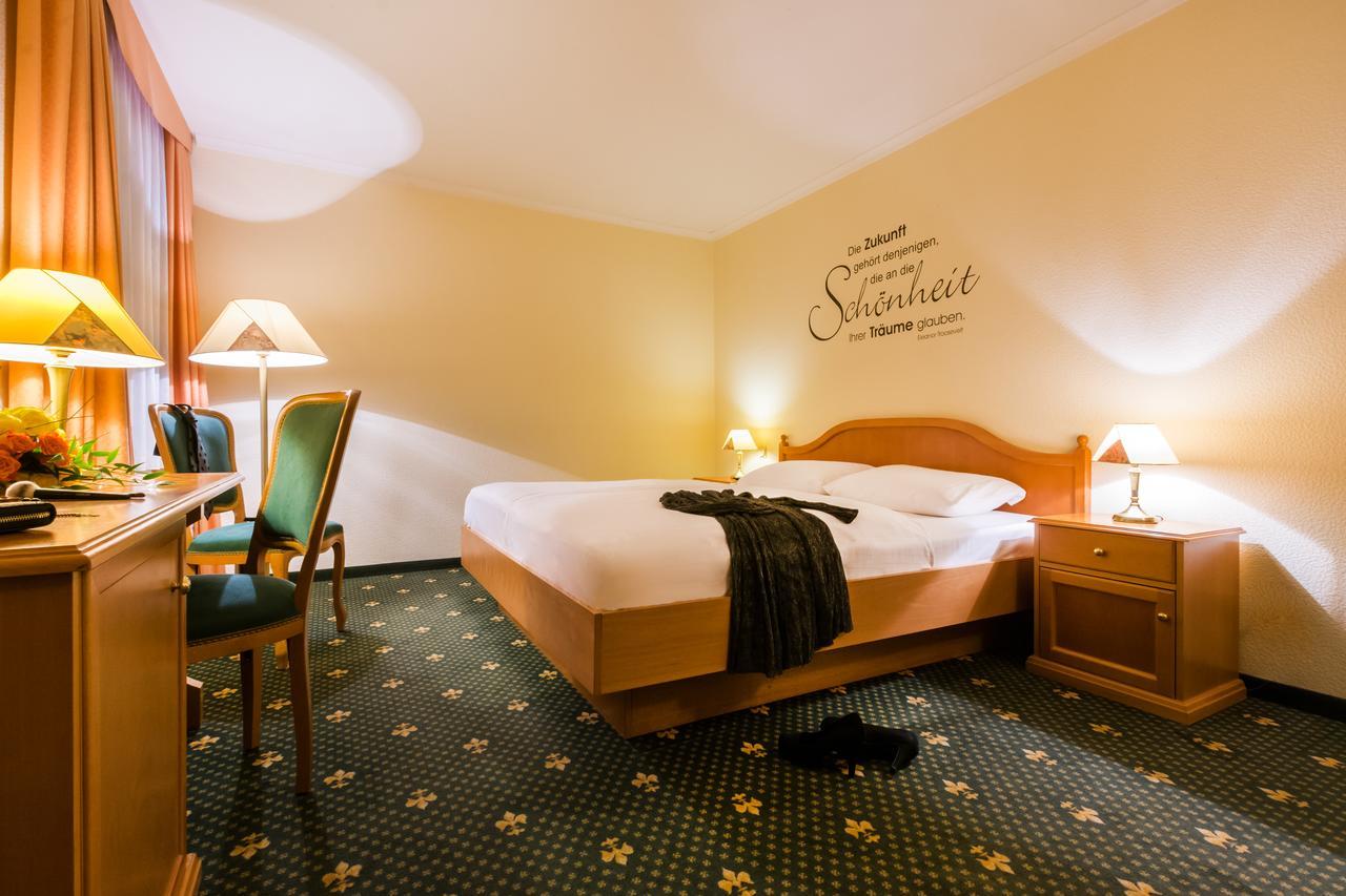 Standard Classic Single Room Street Side