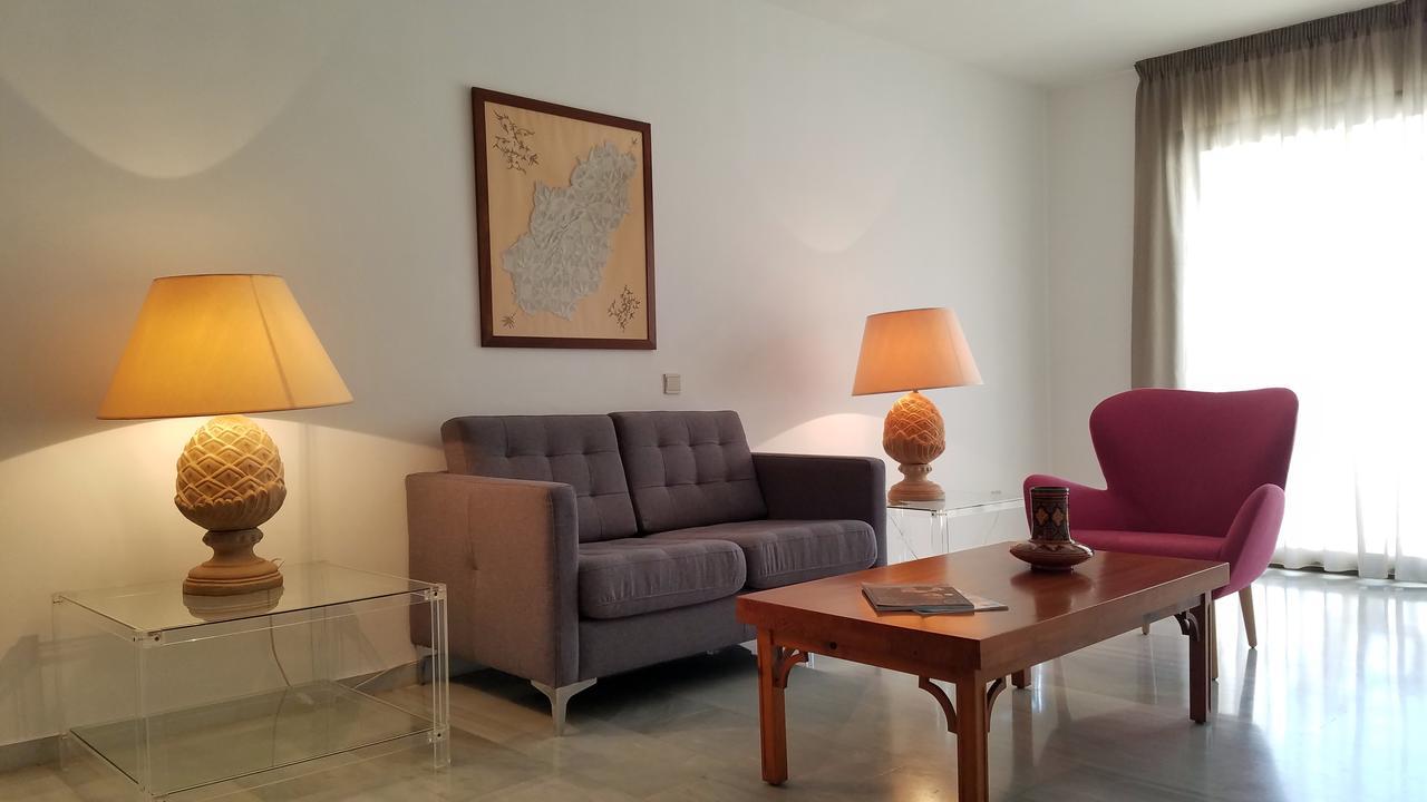 One-Bedroom Apartment,665603205:JPEG