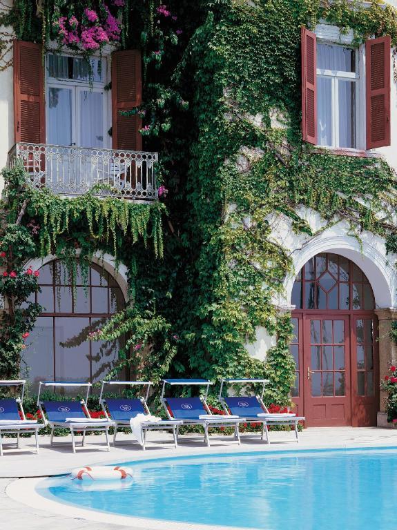 Chambre Classique Double ou Lits Jumeaux avec Balcon - Vue sur Lac