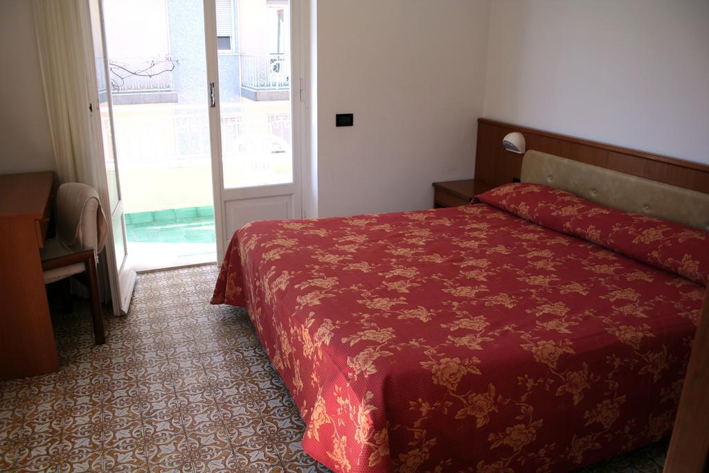 Dreibettzimmer