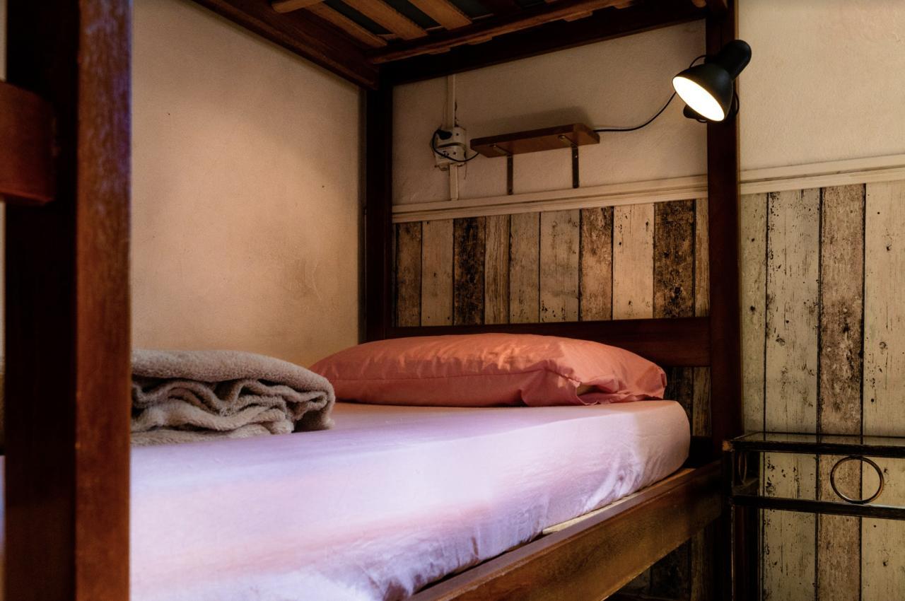 Cama en habitación compartida mixta de 6 camas