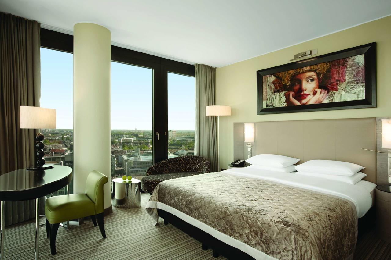 Habitación Deluxe con vistas al puerto y acceso al club - Cama extragrande