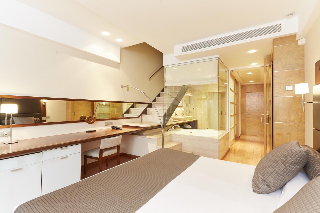 Suite Superior con vistas al mar y acceso al spa