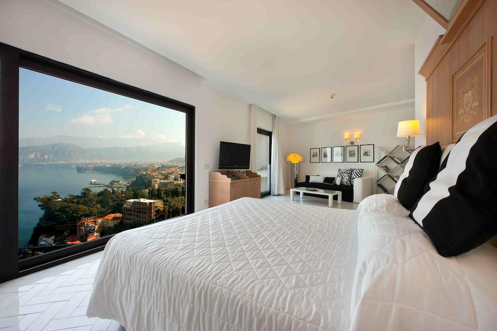 Suite Junior con balcón y vistas al mar