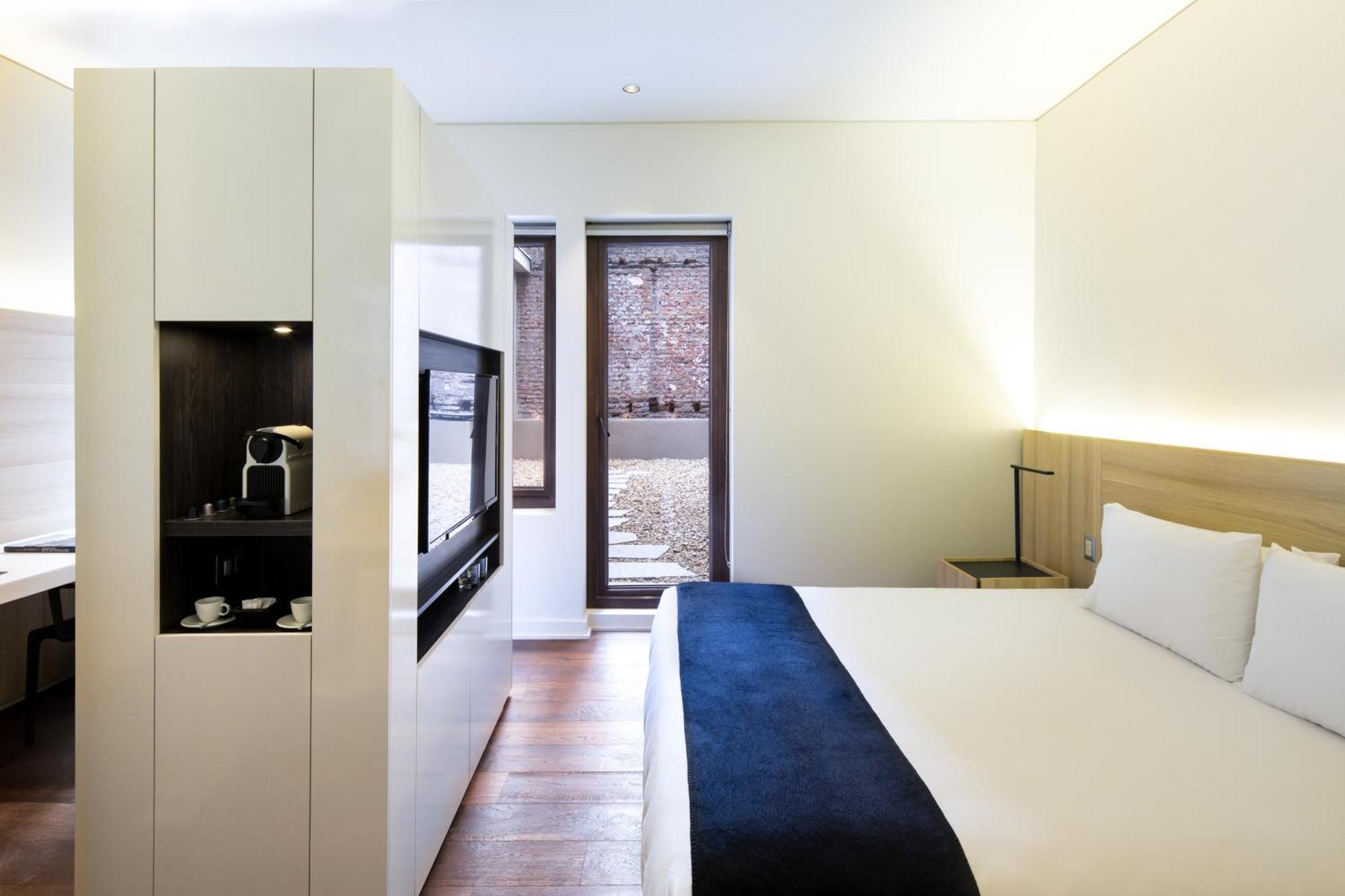 Quarto Superior com Cama de Casal ou 2 de Solteiro e Vista do Parque