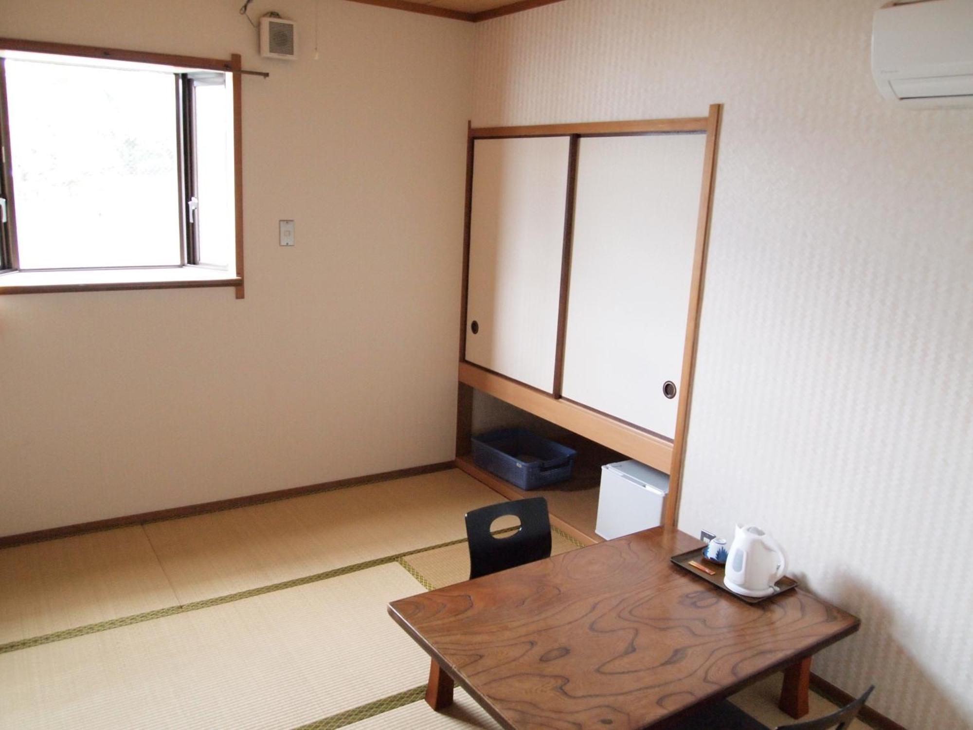Chambre Lits Jumeaux Économique de Style Japonais - Vue sur Montagne