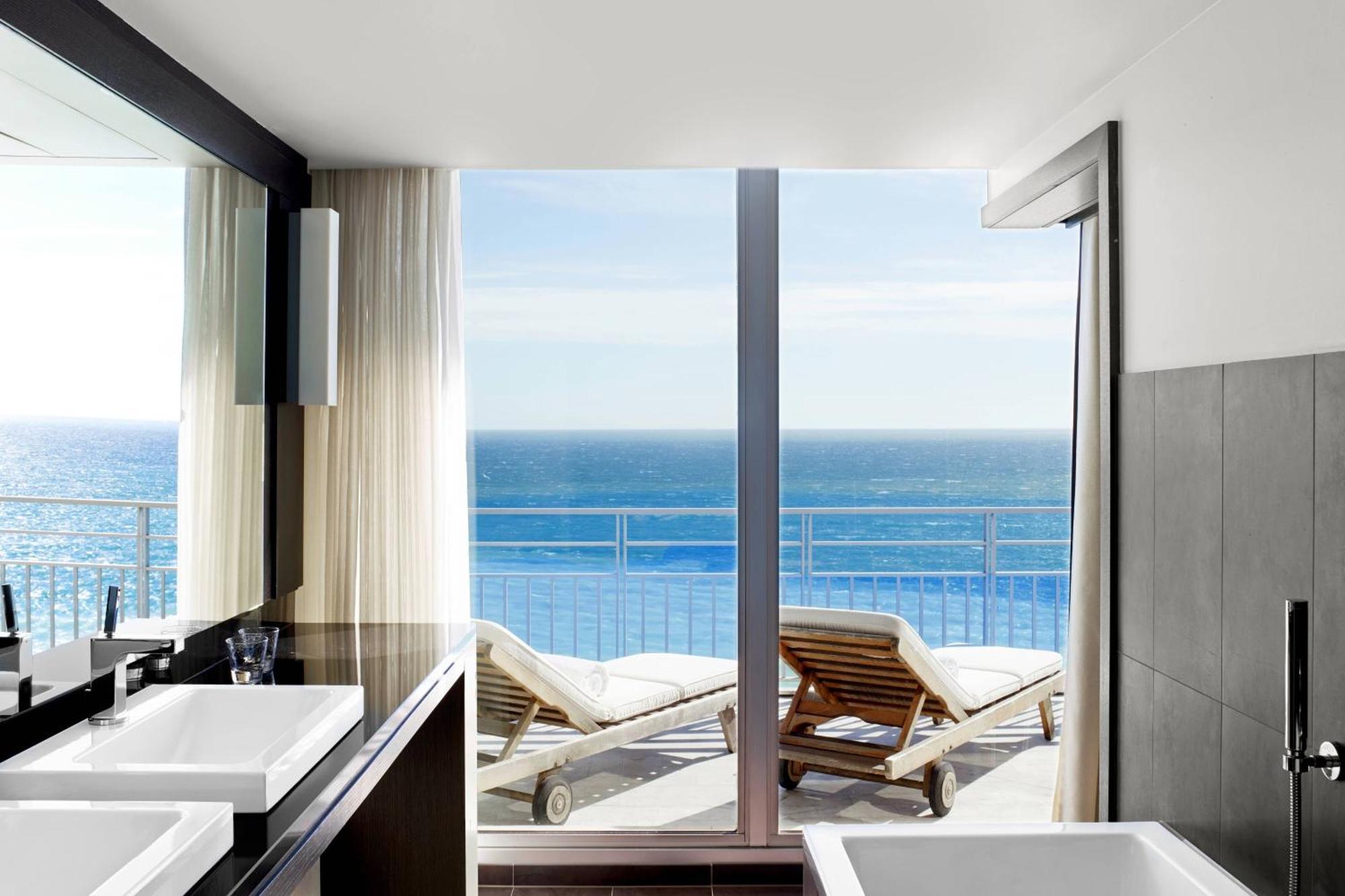 Suite Junior con vistas al mar - 1 cama extragrande