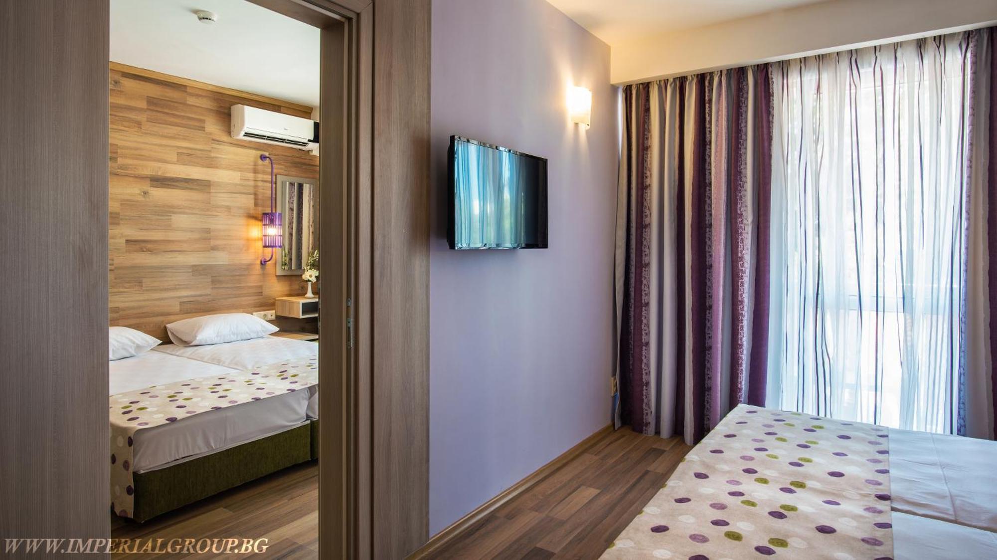 Familienzimmer (2 Erwachsene + 2 Kinder)