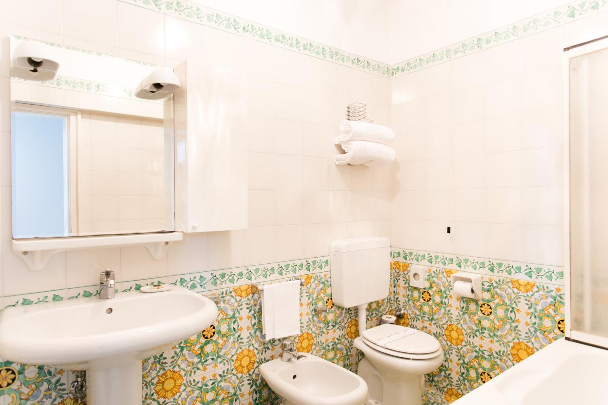 Chambre Double avec Canapé