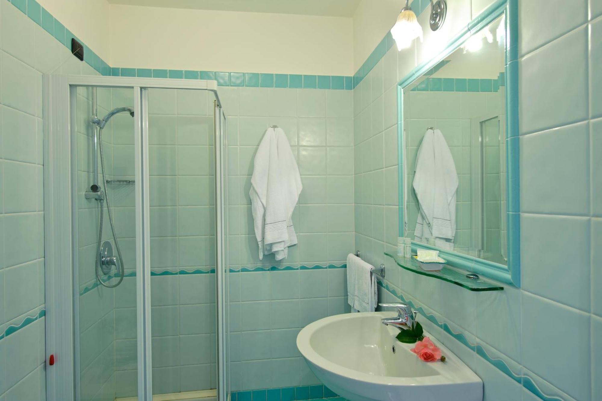 Habitación Doble (1 adulto)