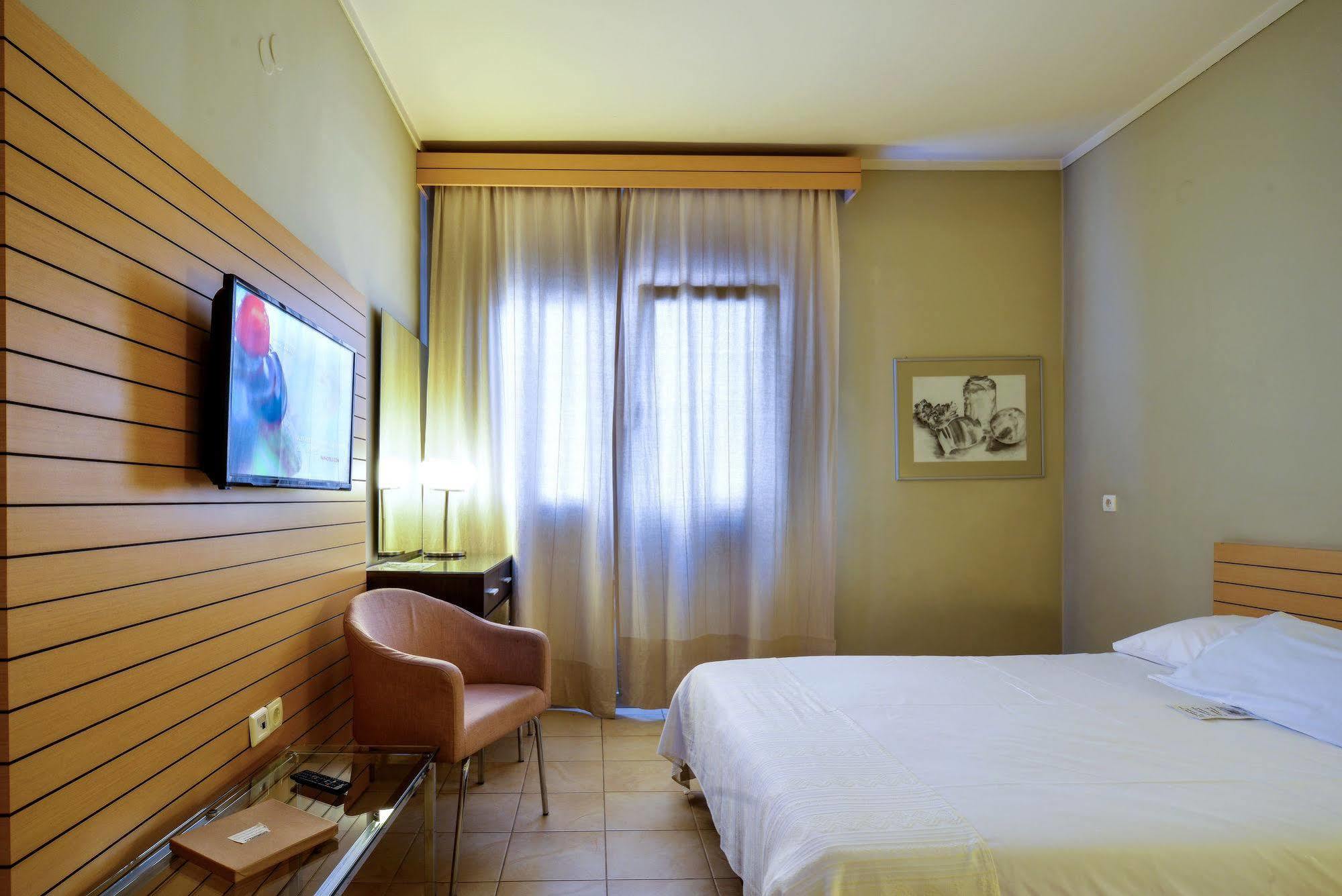 Camera Budget con Letto Matrimoniale alla Francese