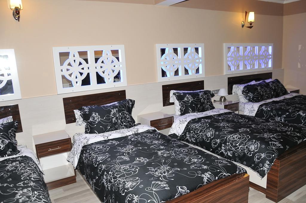 Chambre Familiale (5 Adultes)