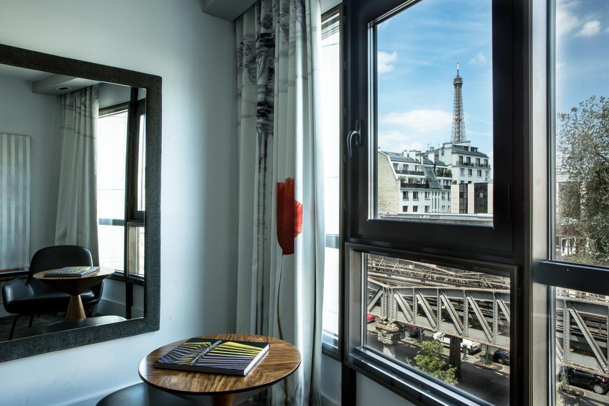 Chambre Double - Vue sur Tour Eiffel - 3ème et 4ème Étage