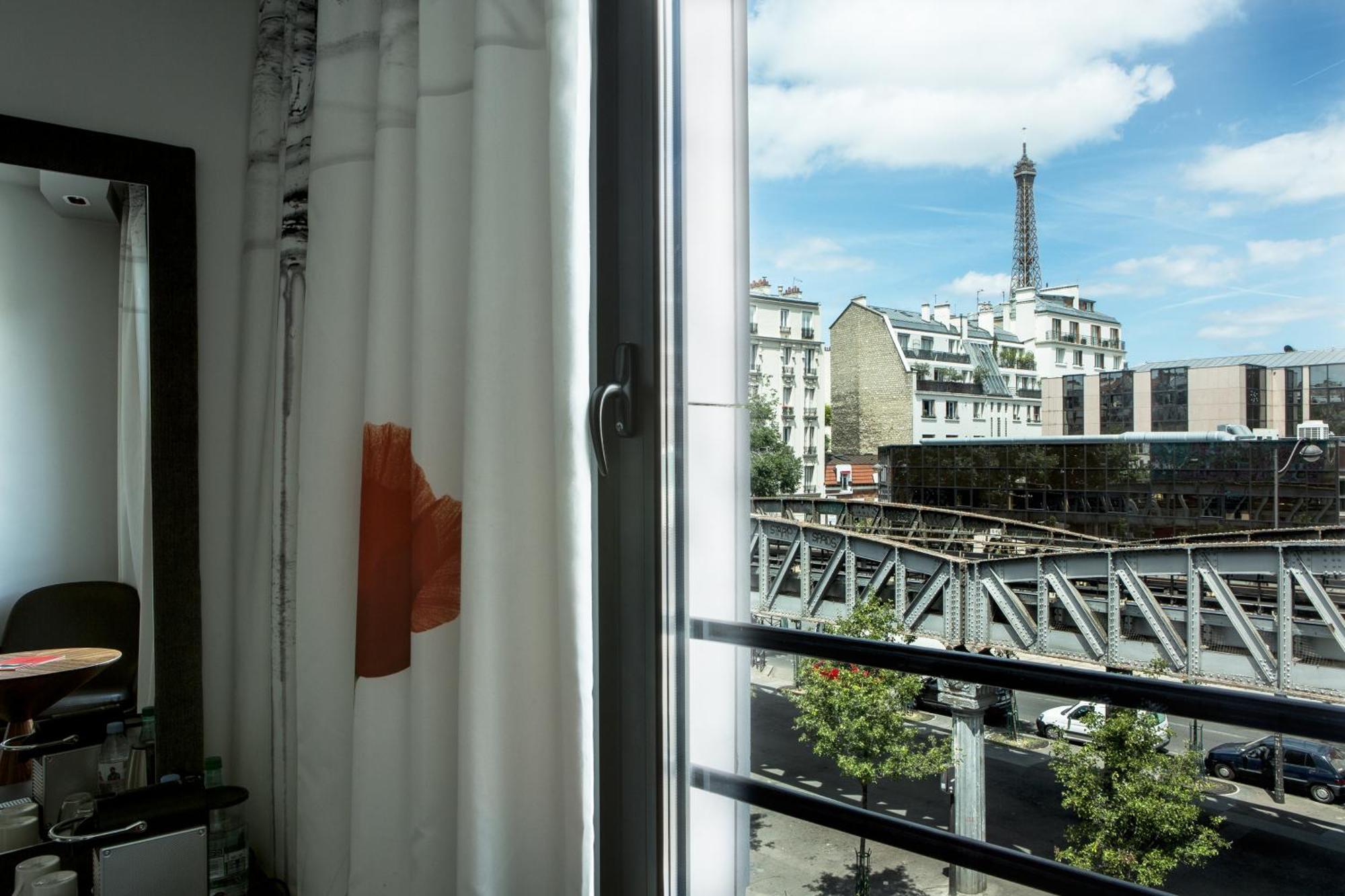 Chambre Privilège - Vue sur Tour Eiffel - 3e et 4e Étages