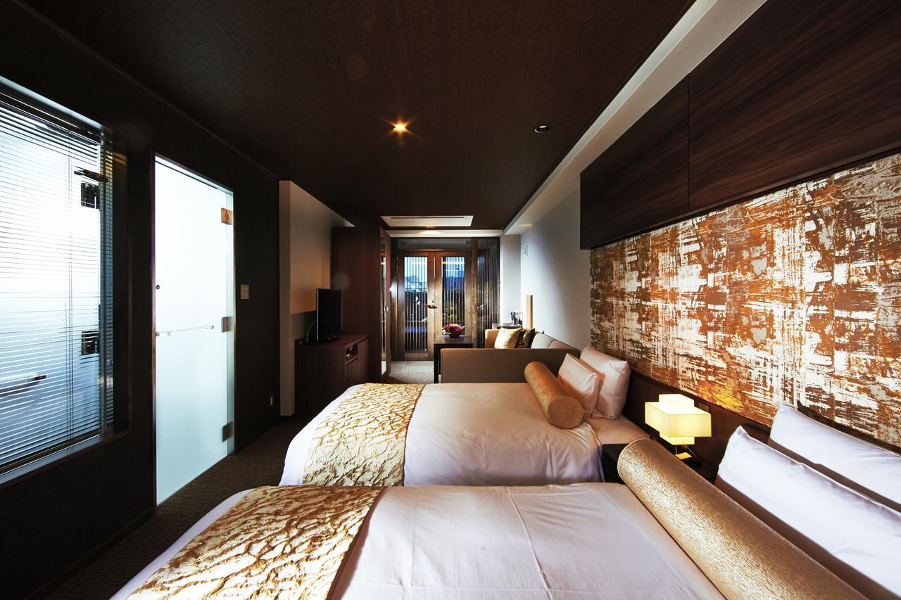 Premium Twin Room with Terrace