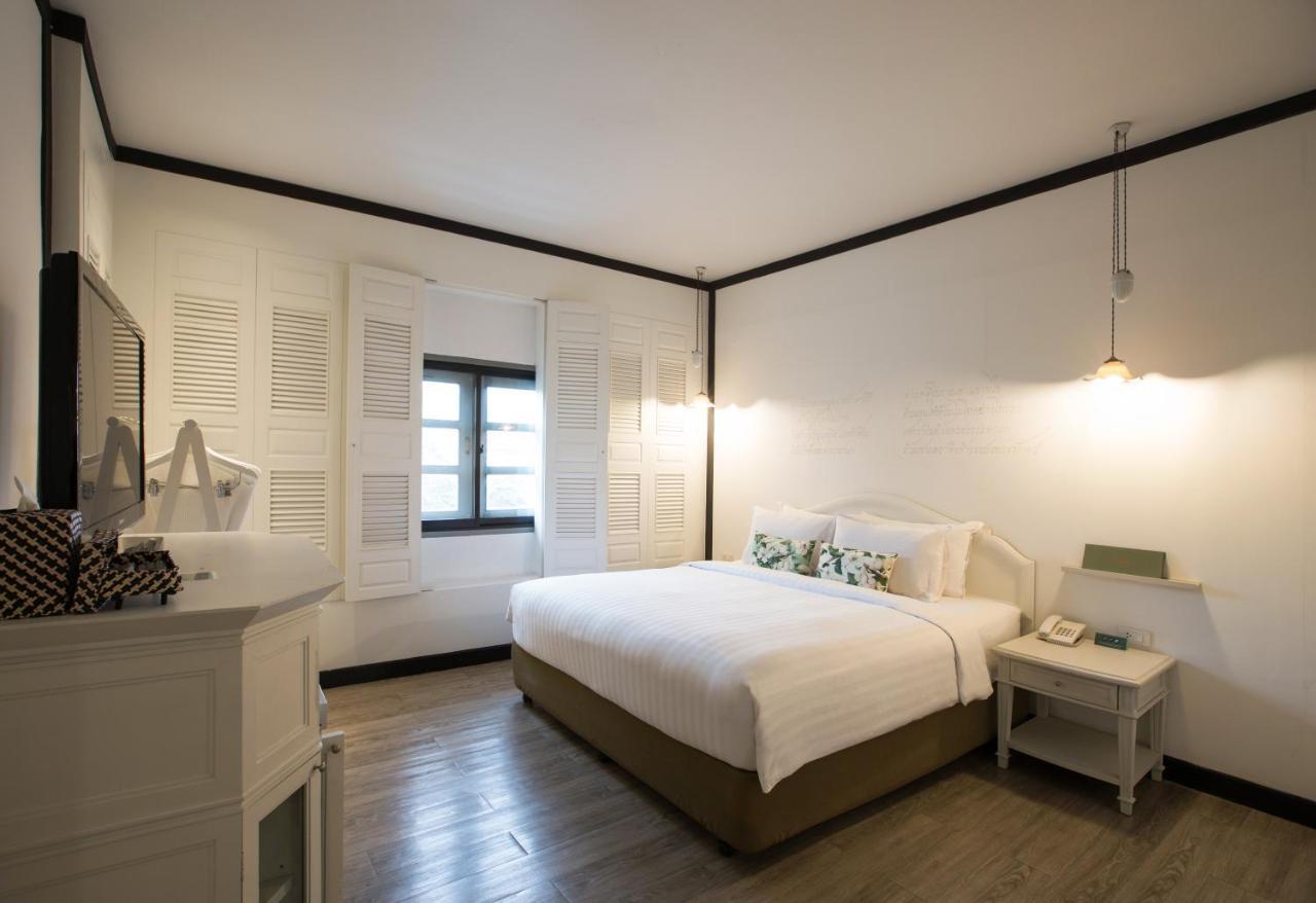 Gouverness Suite