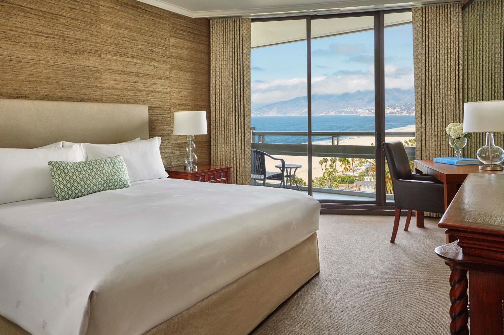Deluxe King Room Ocean View,991616731:JPEG