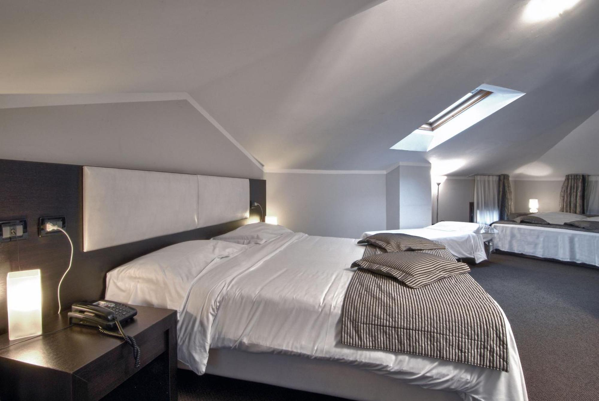 Chambre Quadruple Mansardée