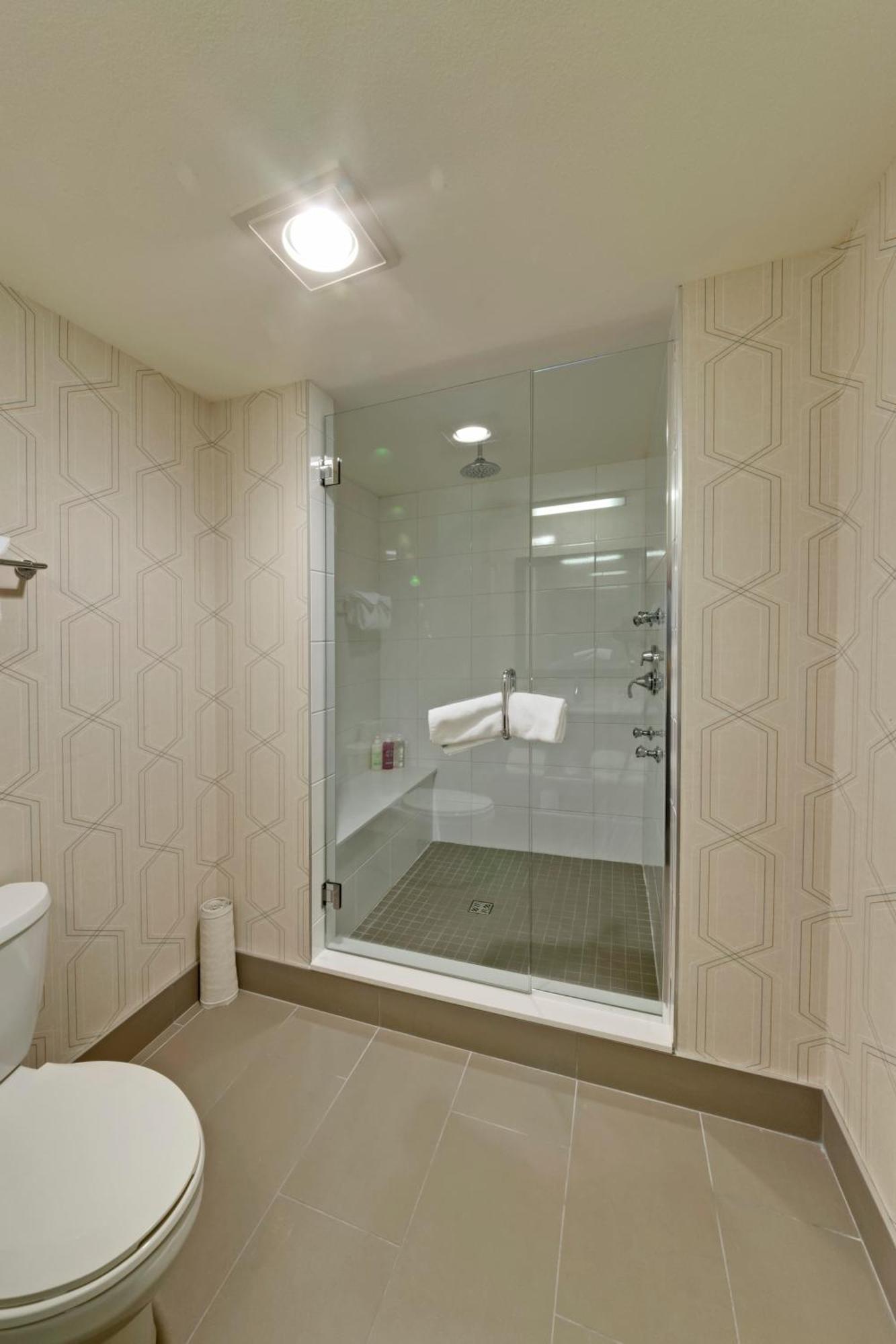 Coast Premium King Junior Suite