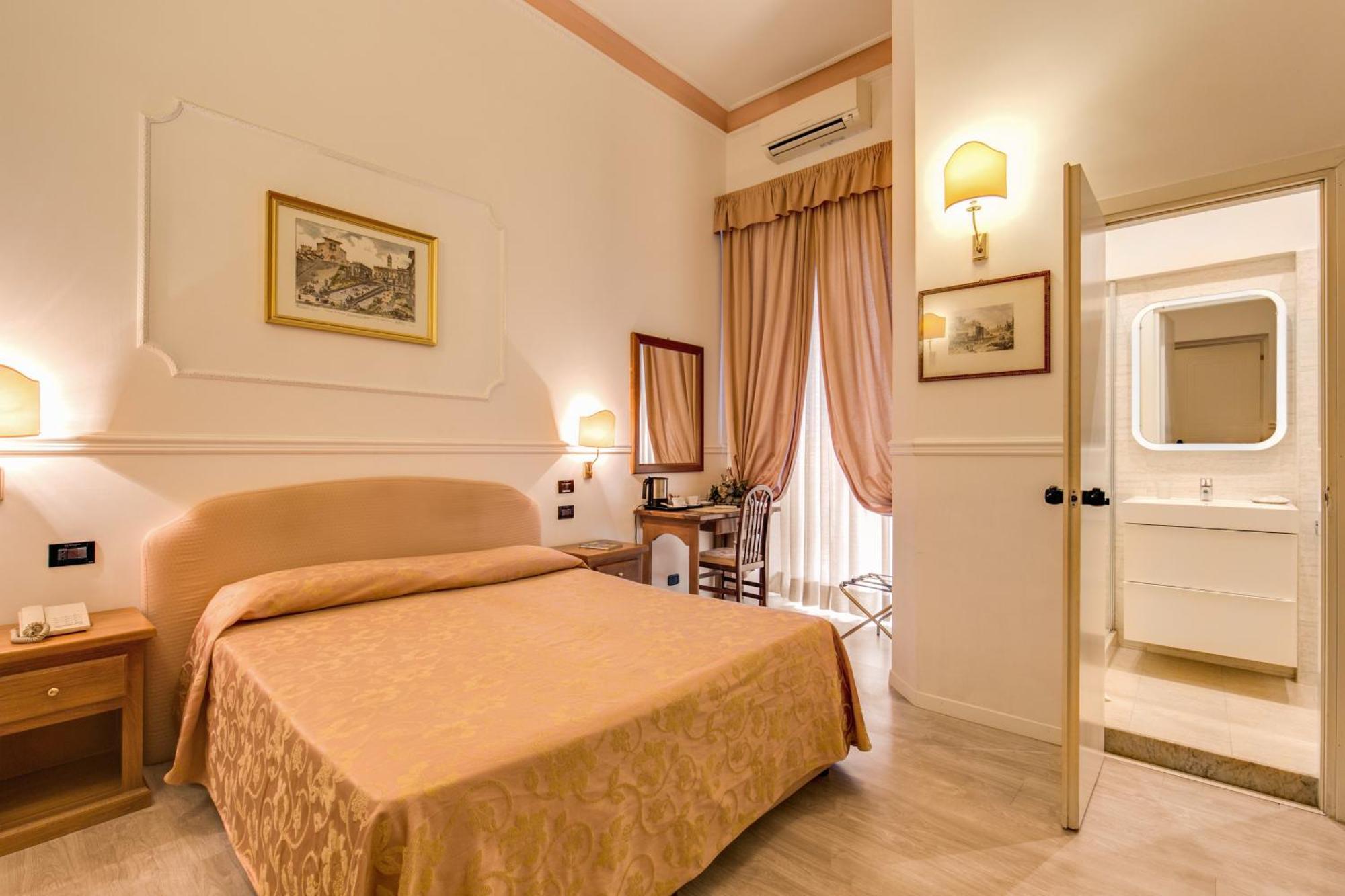 Quarto com Cama de Casal ou 2 de Solteiro