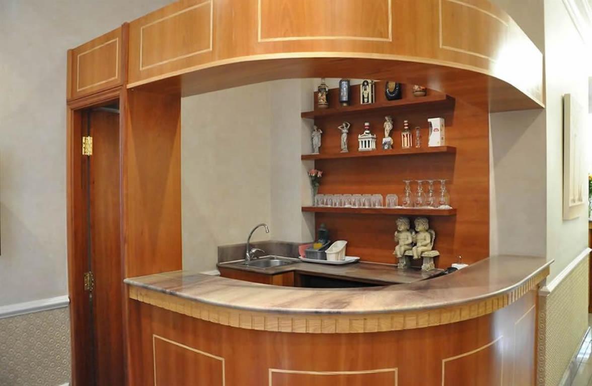 Quarto Individual com Casa de Banho