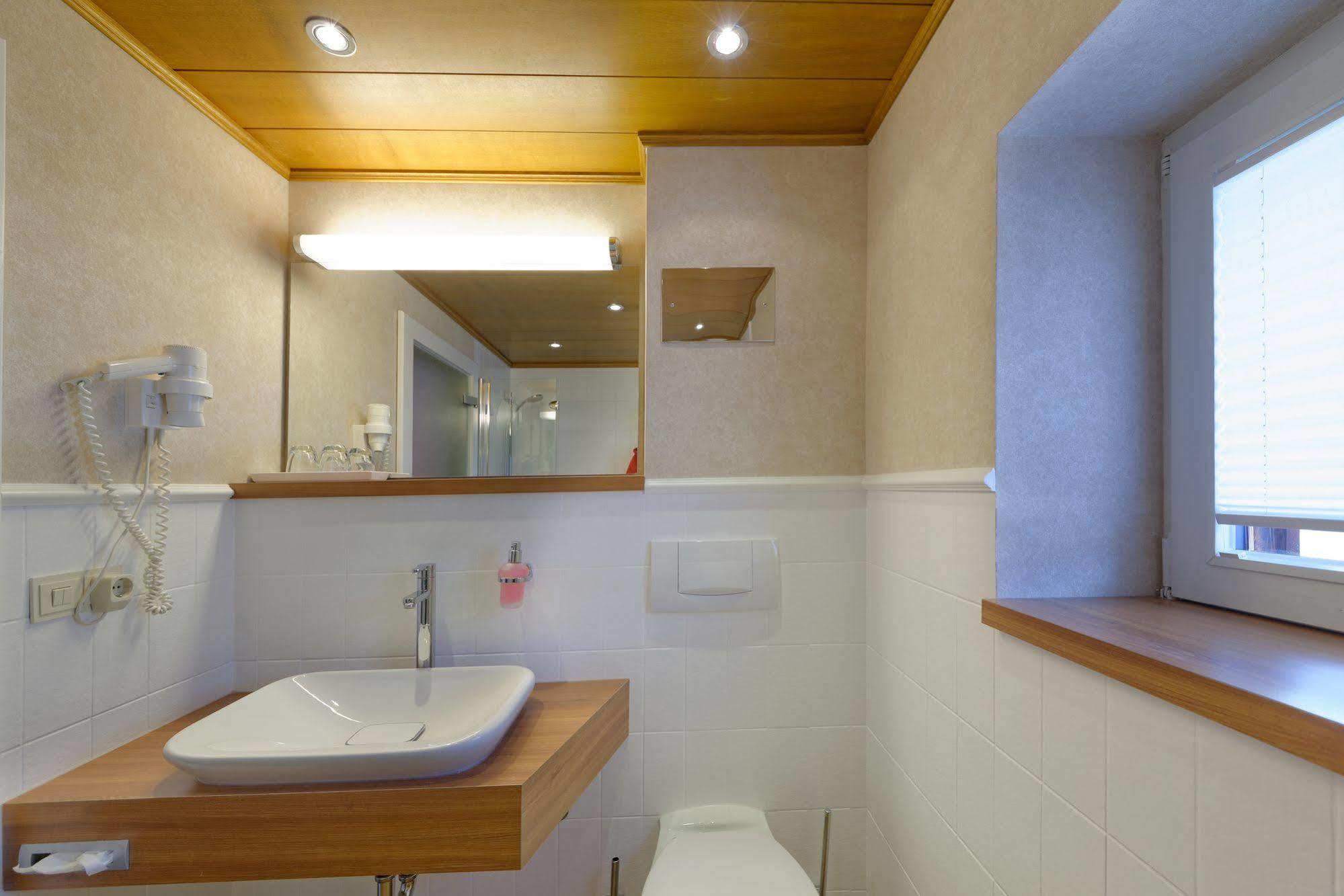 Duplex Studio,706574116:JPEG