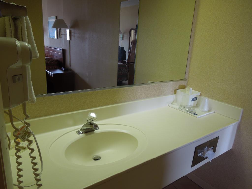 Standard Double Room - Smoking,999001476:JPEG