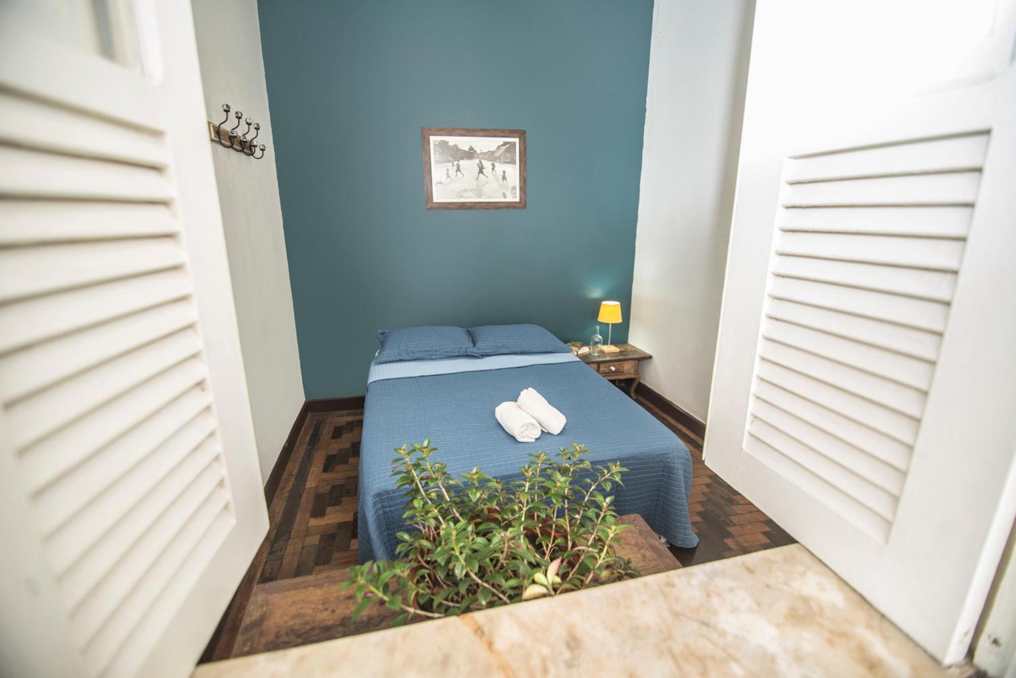 Quarto Duplo com Banheiro Compartilhado
