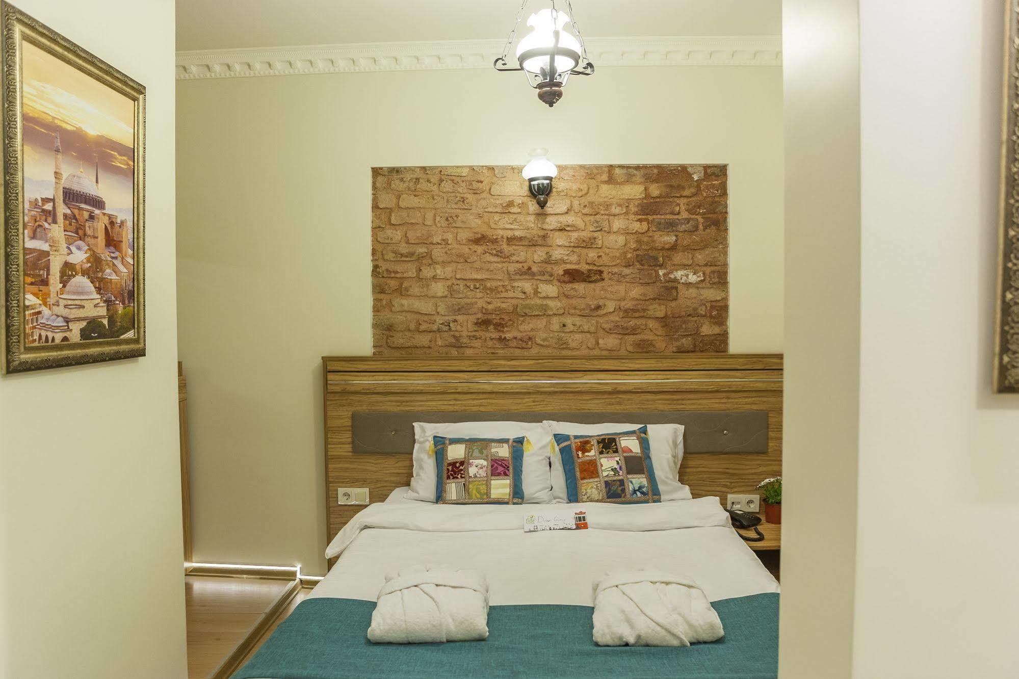 Standard Triple Room,1216490260:JPEG