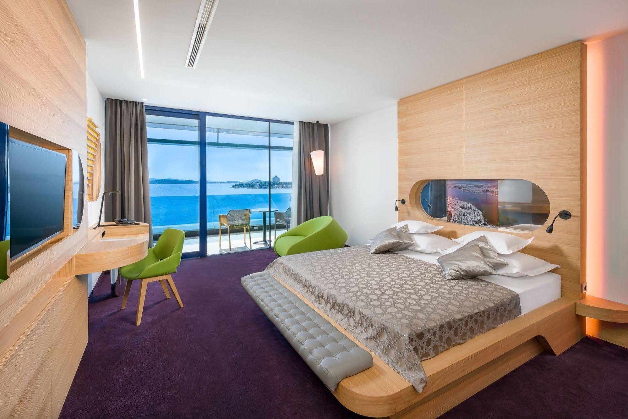 Deluxe Double or Twin Room Balcony Sea View,1282529731:JPEG