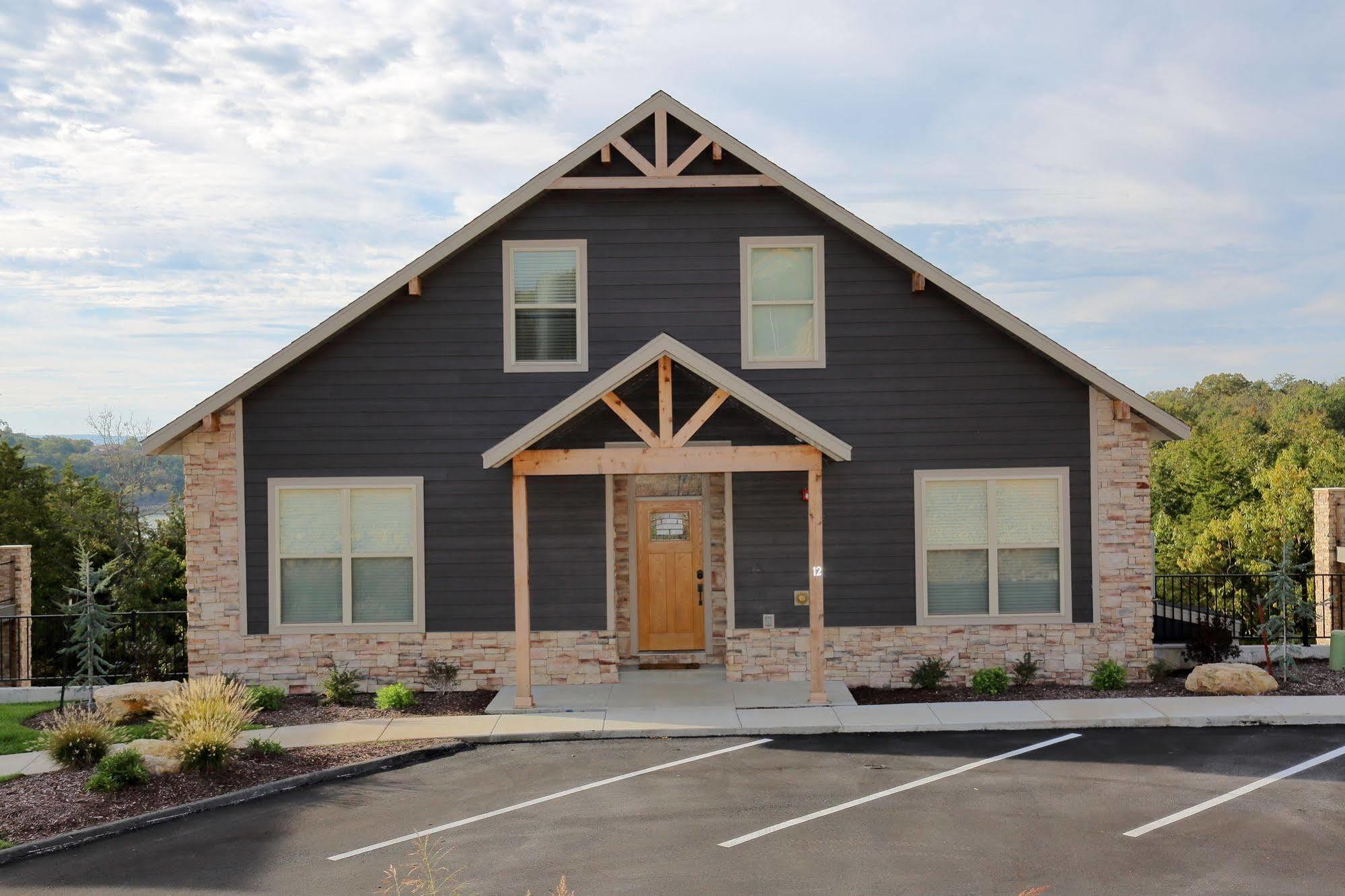 Seven-Bedroom House