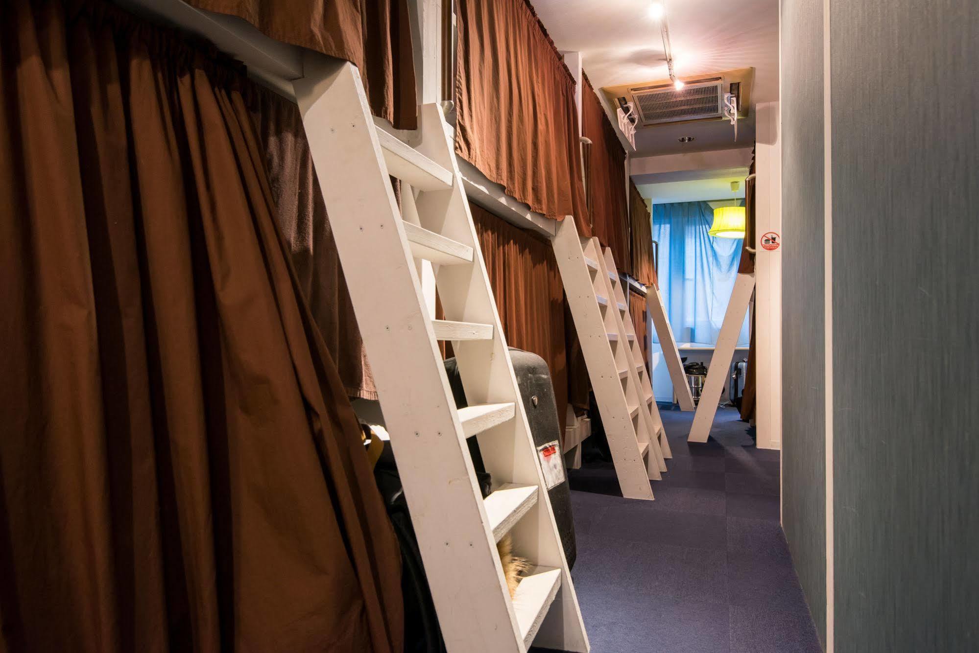 Mixed Dormitory Room