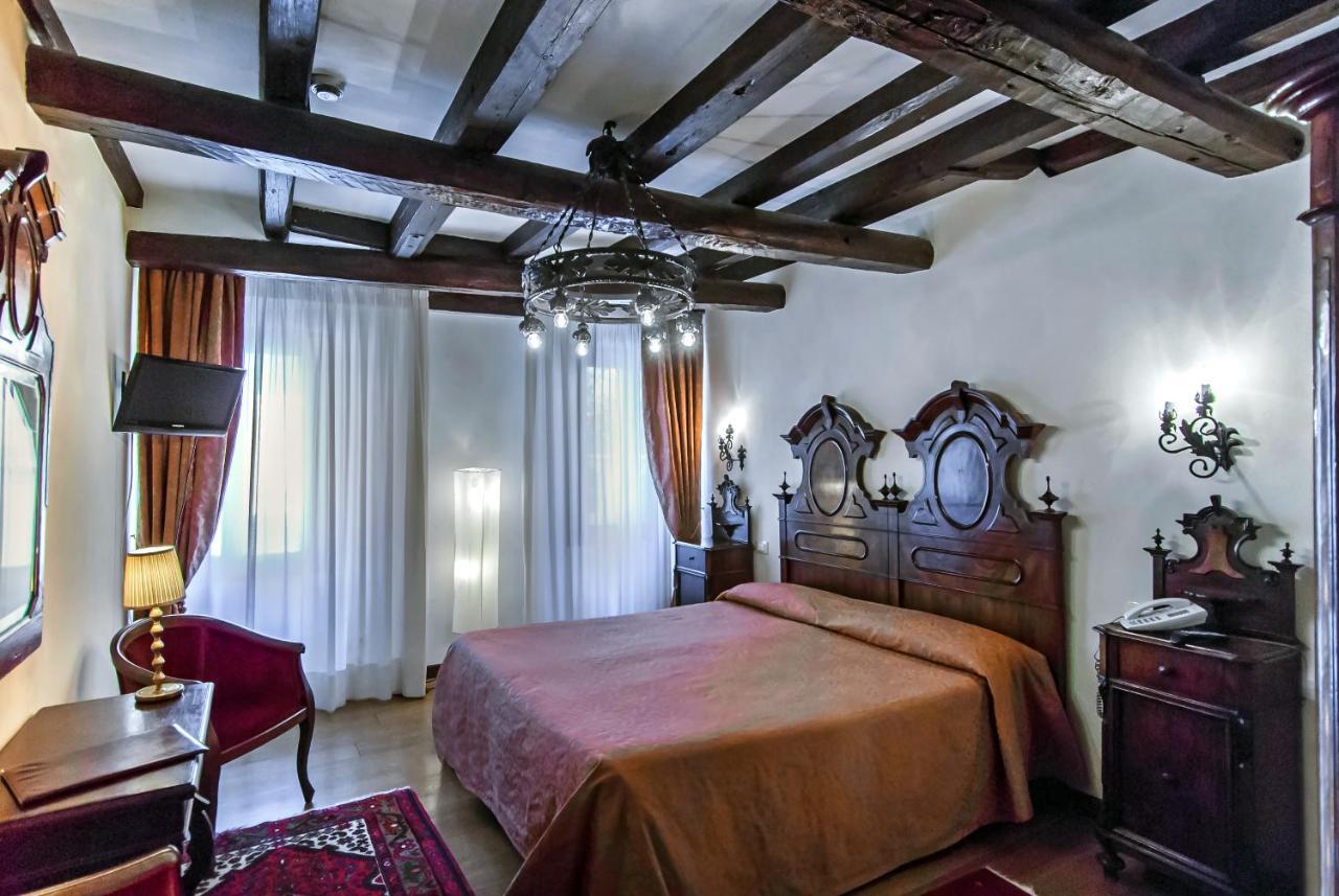 Chambre Double ou Lits Jumeaux Deluxe - Vue sur Ville