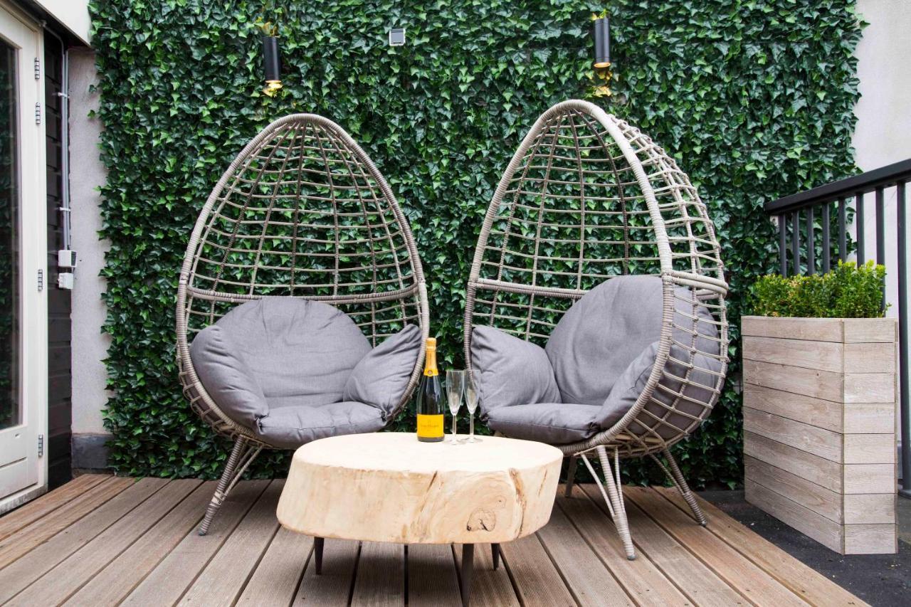 Doppelzimmer mit Balkon und Terrasse