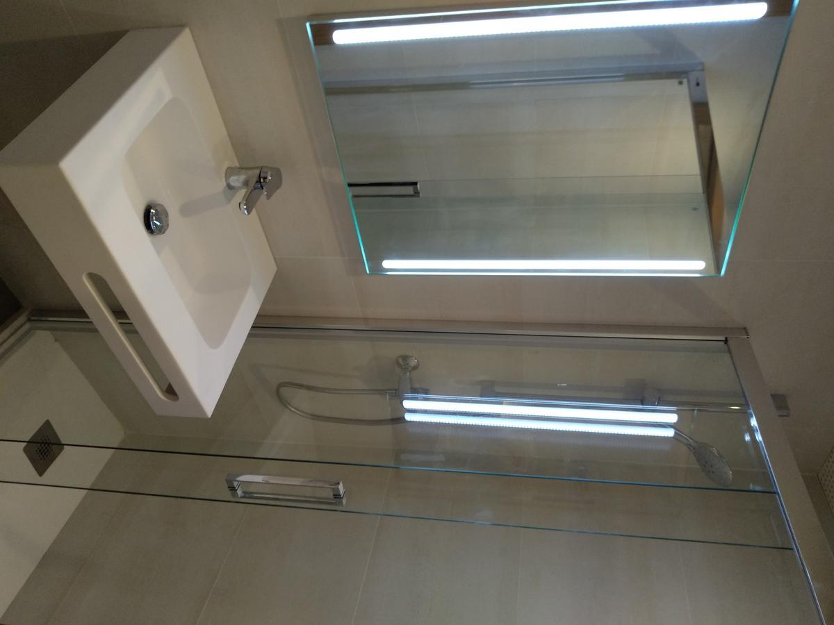 Eenpersoonskamer met Badkamer
