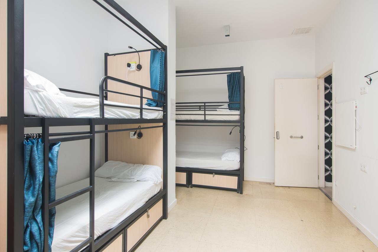 Bed 8-Bed Mixed Dormitory Room,719526454:JPEG