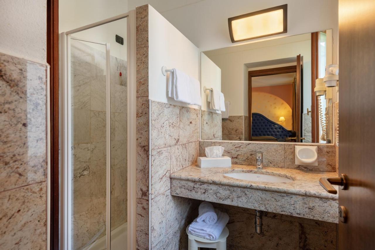 Superior Double Room with Lake View,1602955339:JPEG