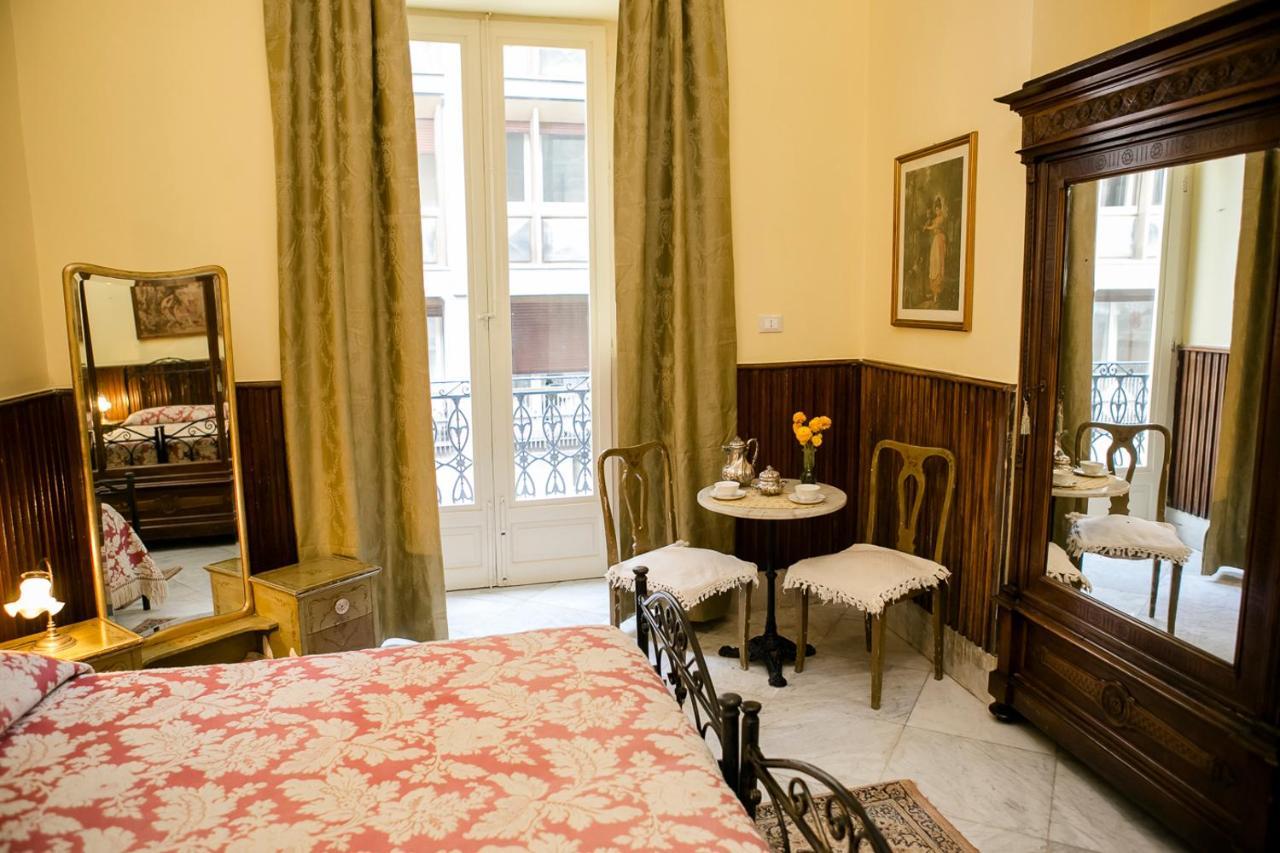 Luxe Kamer met 1 of 2 Bedden en Balkon