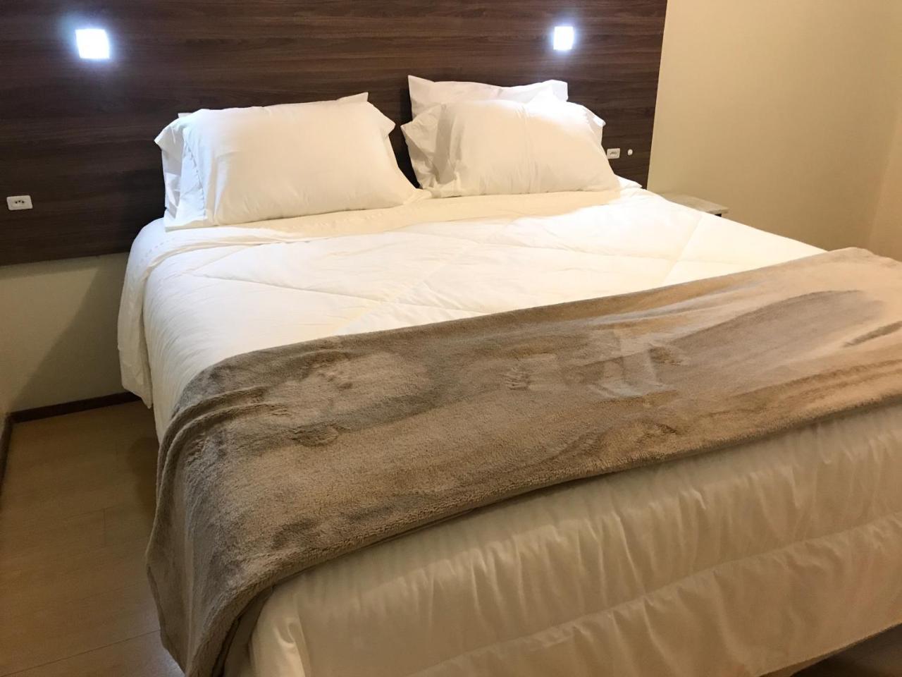 Quarto Duplo com Ar-condicionado (1 Cama de Casal)