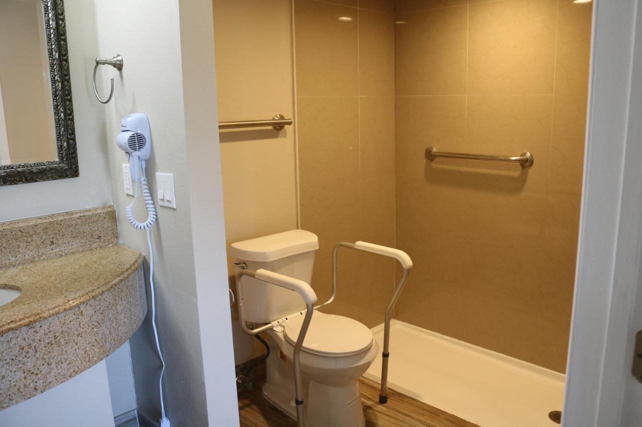 Quarto com Cama King-size - Acessível para Hóspedes com Mobilidade Reduzida