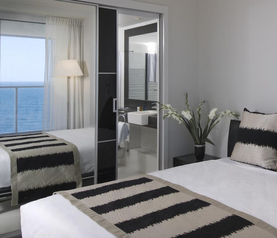 Grande Suite Exécutive avec Balcon - Vue sur Mer (4 Adultes)