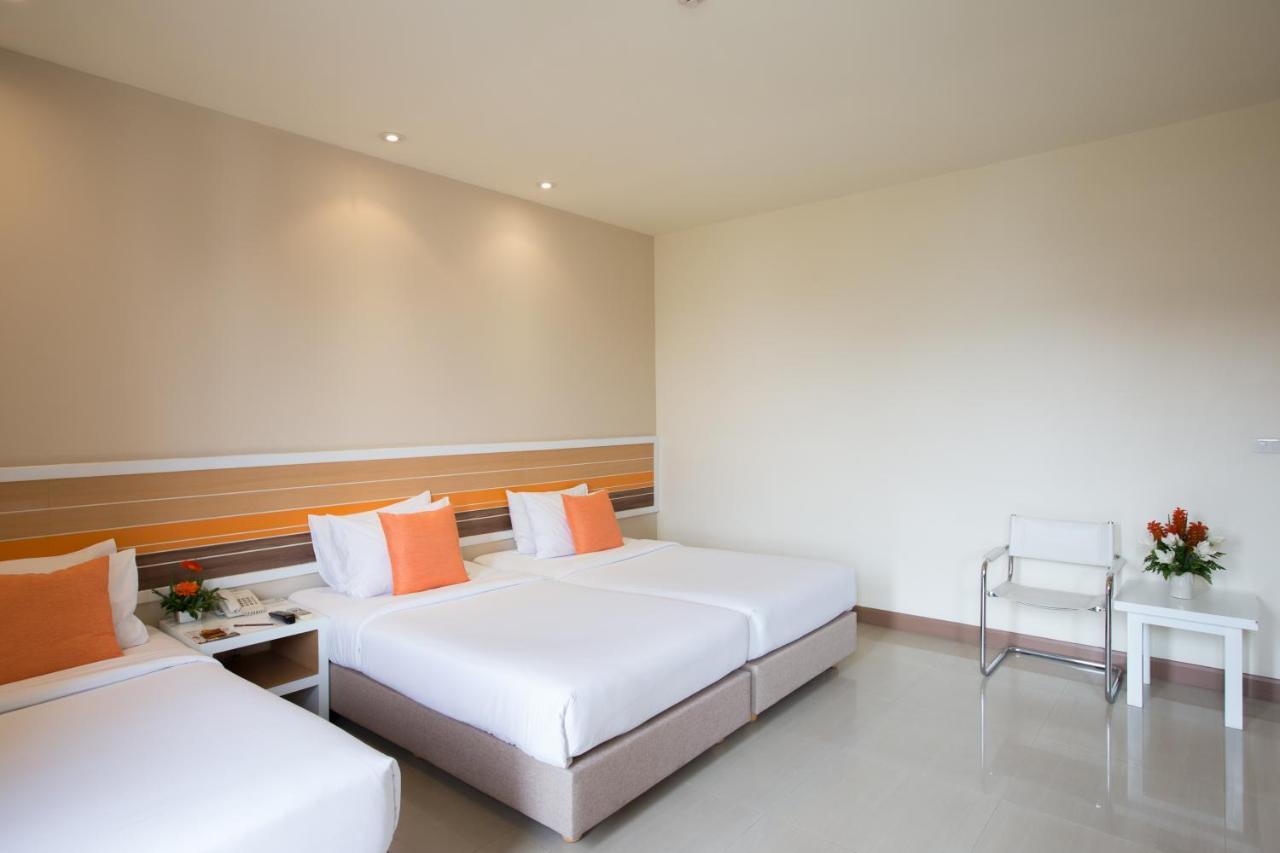 Triple Room