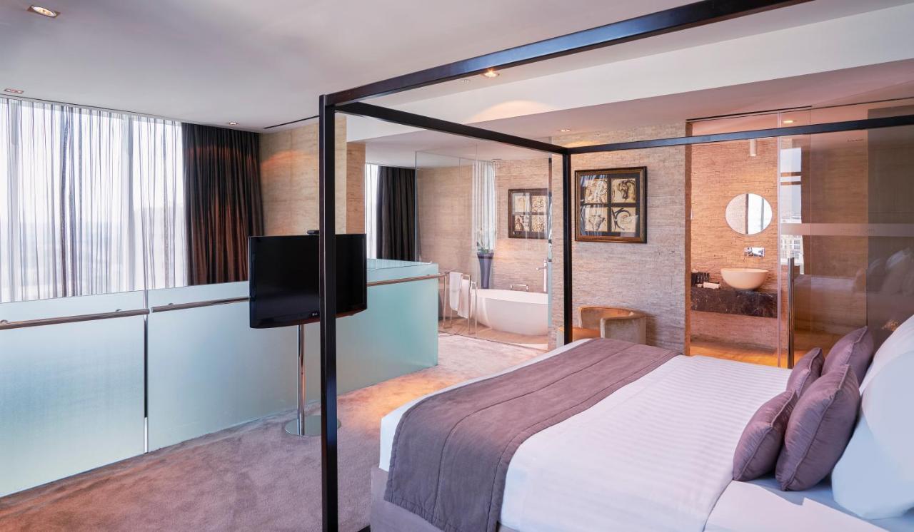 Suíte Duplex com Acesso ao Lounge - Andar Alto